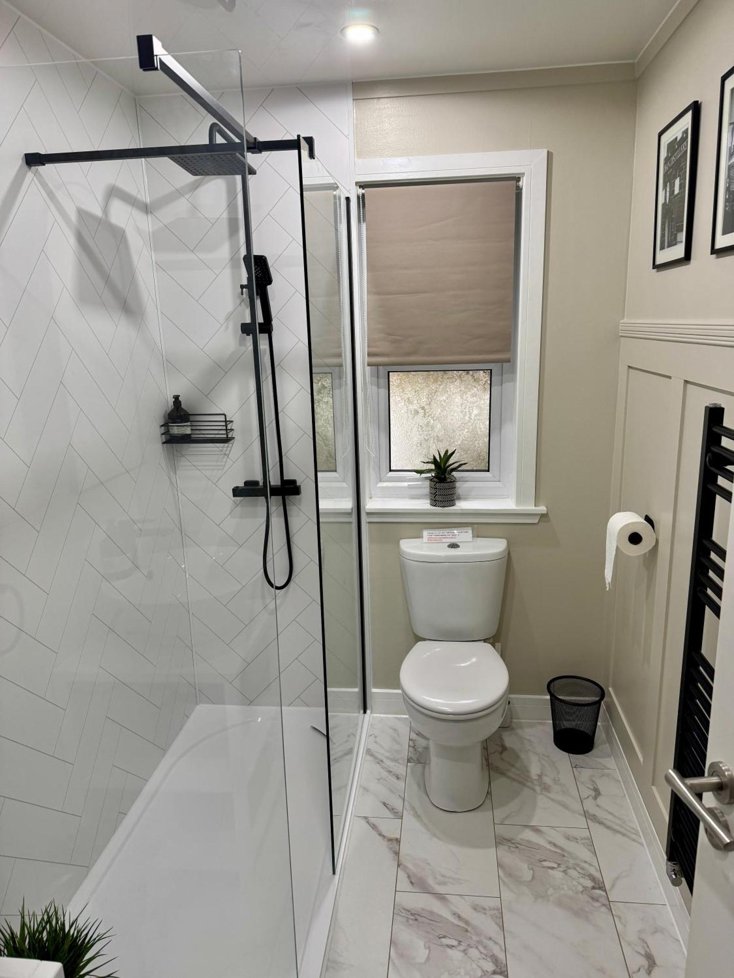 Holly Lodge - 2 X Kingsize Bedrooms With Private Entrance And Free Parking-New Shower Room Oban Ngoại thất bức ảnh
